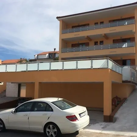 Apartment Ferienwohnung In Mit Terrasse, Gemeinsamem Pool Und Grill Und Panoramablick Novi Vinodolski