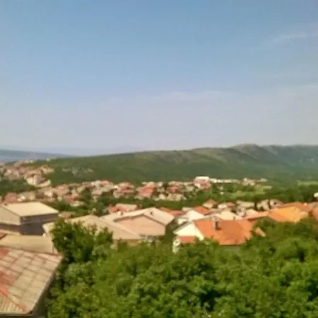 Apartment Ferienwohnung In Mit Terrasse, Gemeinsamem Pool Und Grill Und Panoramablick *